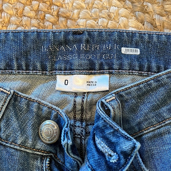 2 for 1 - Jeans (Abercrombie & Banana Republic) - Picture 2 of 5